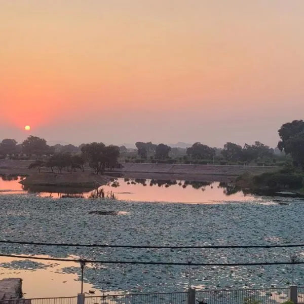 Lakeside Hostel & Homestay, hotel i Khajuraho