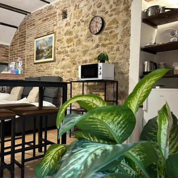 La Residenza Del Vescovo, hotel v destinaci Stimigliano