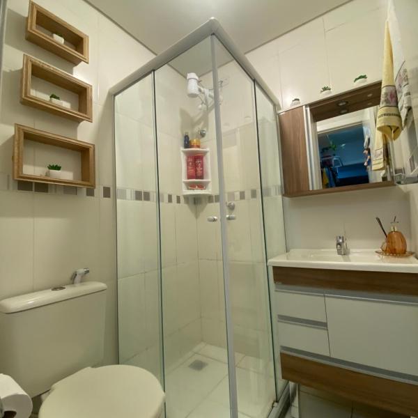 Quarto aconchegante com banheiro - Foto 3