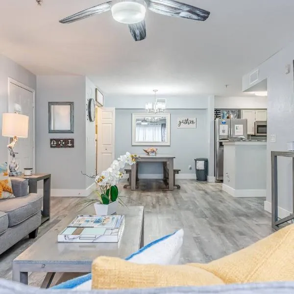 Anchor - modern place a half of mile to the beach, hotelli kohteessa Destin