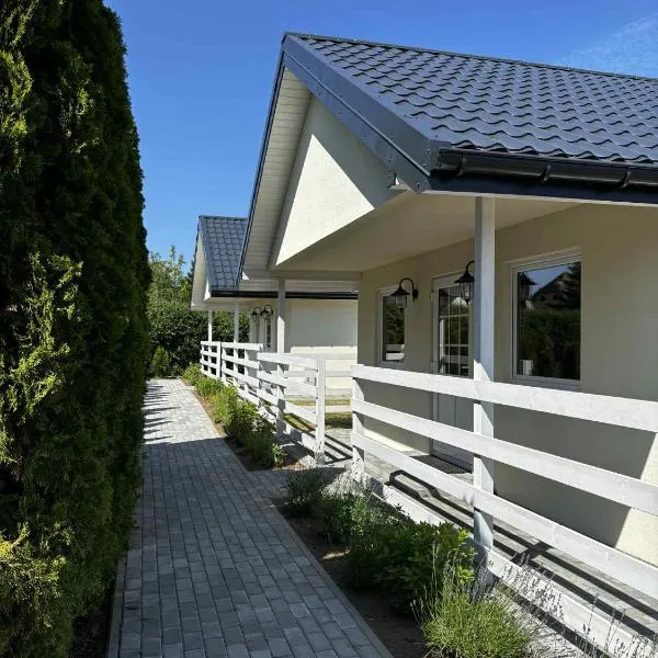 Płotka i Szprotka, hotel em Bobolin