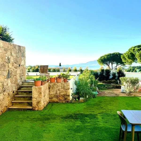 Domaine LUMISTELLA 2, hotel v destinaci Porticcio