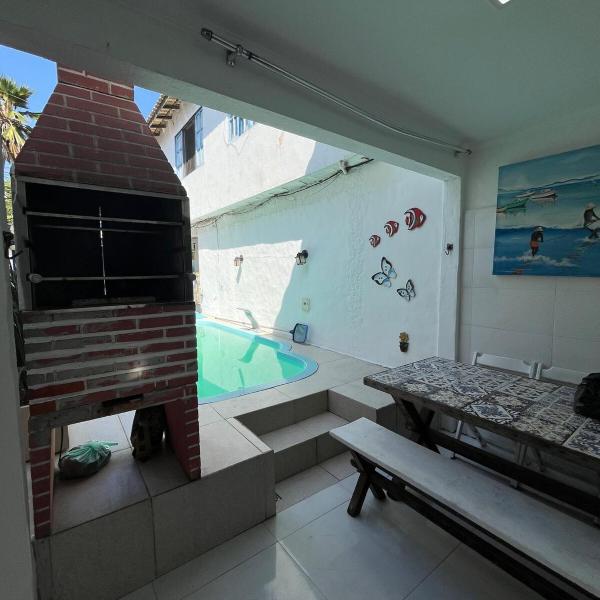 Casa com piscina a 70 metros do mar