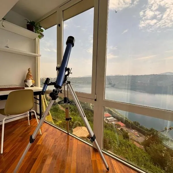 la vista sul lago、カステル・ガンドルフォのホテル