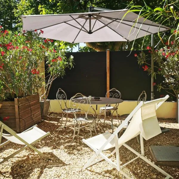 Studios MISTRAL21 en Camargue, hotell i Salin-de-Giraud