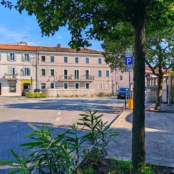 Alloggi Tosca Airport Lodges, hotel sa Ronchi dei Legionari