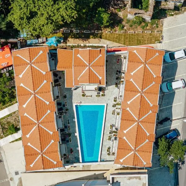 *NEW IN 2025* - Hotel Subra Atrium، فندق في هرسك نوفي