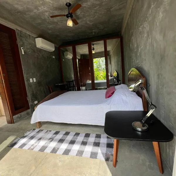 Suítes independentes - Praia Barra do Sahy, hotel in São Sebastião