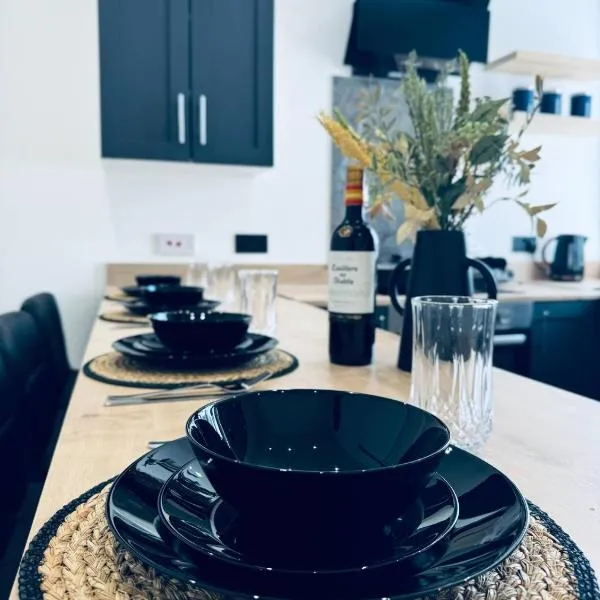 Sterling House - by Eazystays, ξενοδοχείο σε Crewe