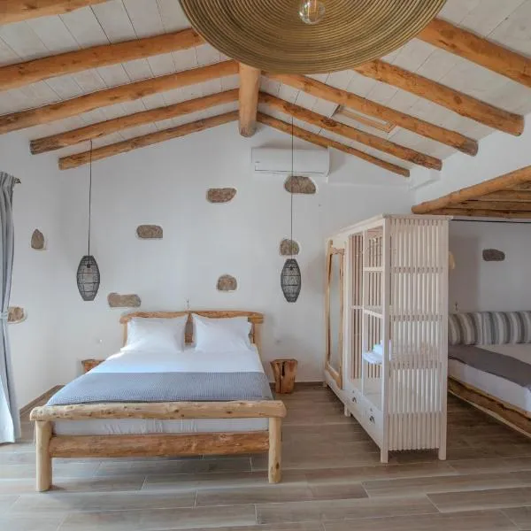 Erifi Luxury Suites, hotel in Armenistis