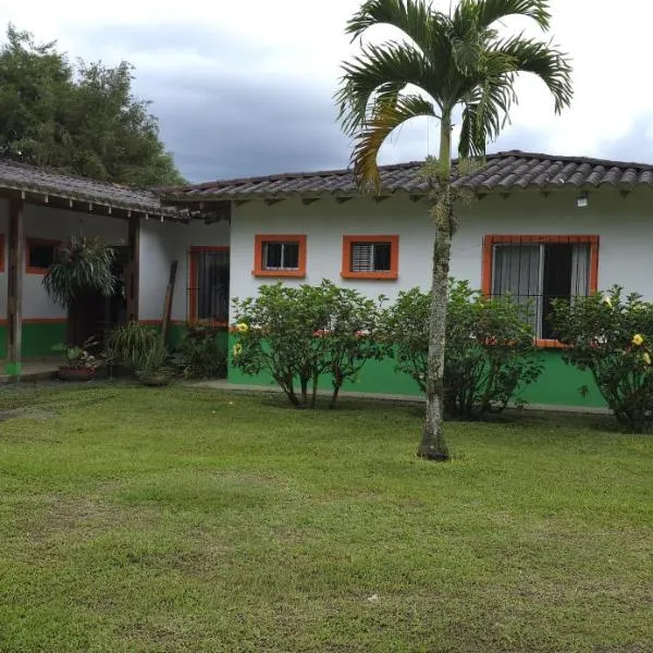 RESTAURANTE Y ALOJAMIENTO EL NUDO COCINA Y CAFE, hotell sihtkohas Dosquebradas