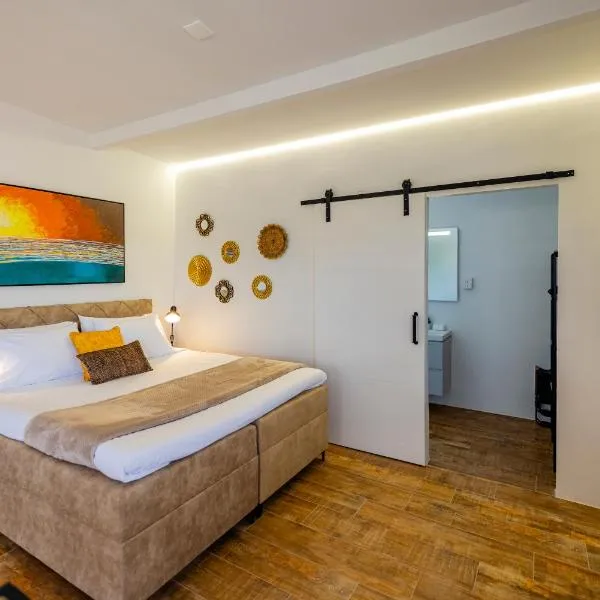 WaraWara Condominium, hotel in Oranjestad