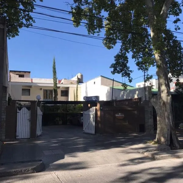 Hotel Residencial Independencia, hotel en San Rafael