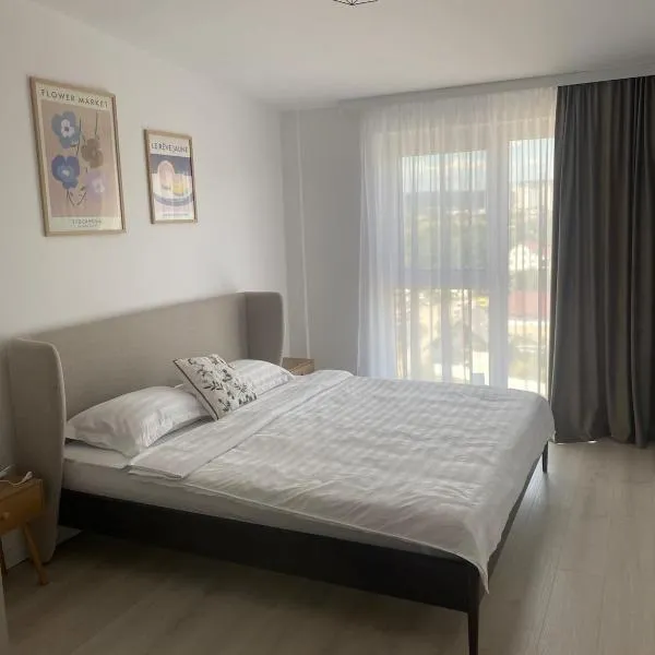 Home Away Bistrița, hotel v destinaci Bistriţa