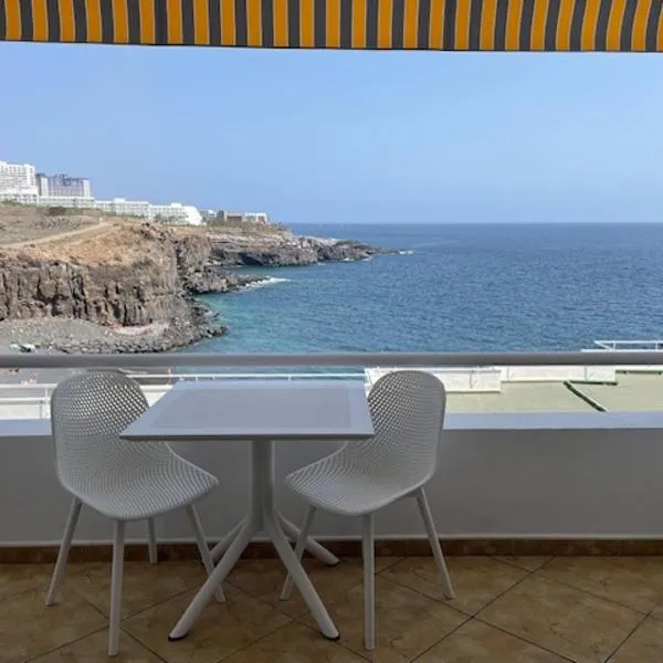 El Ancla, hotel Callao Salvajéban