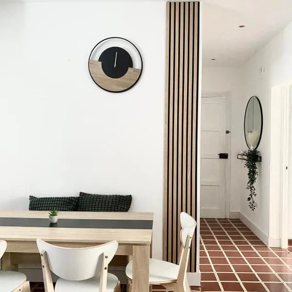 Apartamento 51、オビエドのホテル