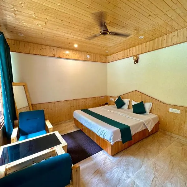 Hotel Mid Orchard Kasol l River Side -Pure Veg Hotel, hotel v destinaci Kasol