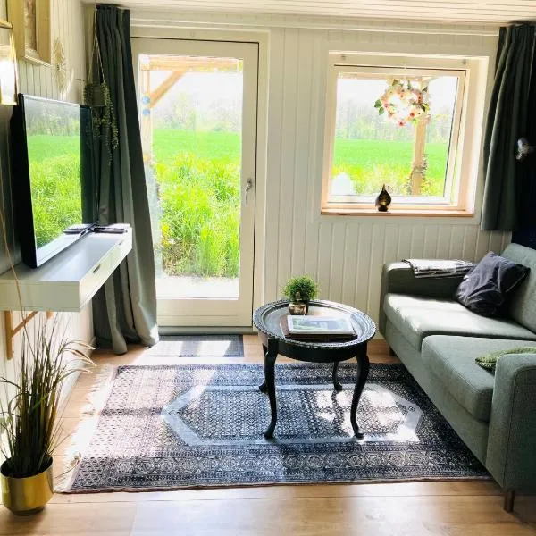 Hytten - Tiny house, hotell i Grenå