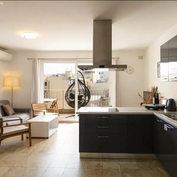 Modern&quiet ensuite room, hotel v destinaci St Paul's Bay
