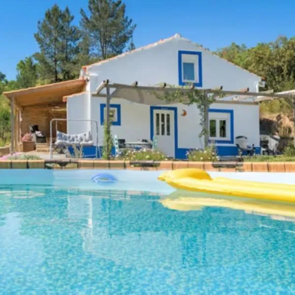 Casa Inglesa Roosa 2-4 persoons Accommodatie, Appartement Luna, hotel en Relíquias