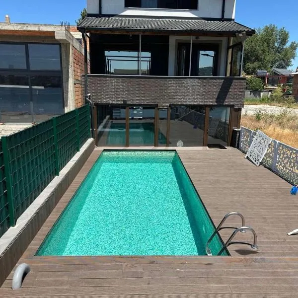 Belgrade River House, hotel v Bělehradě