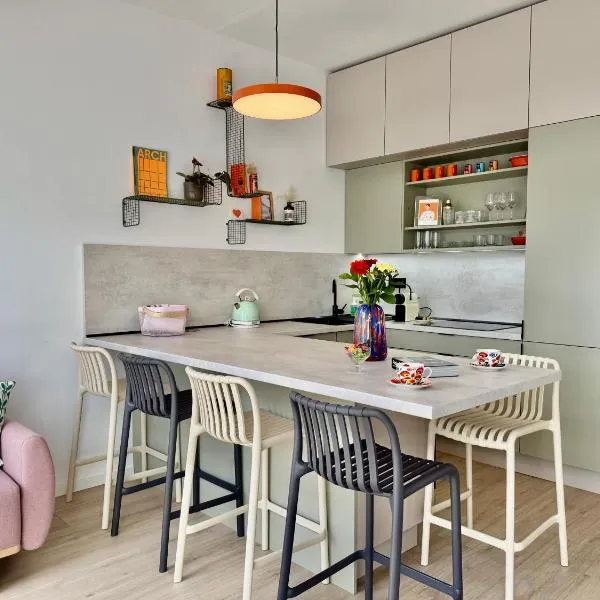 Meridian Bratislava - Stylish Brand New Apartment in the City Center & Free Garage Parking, hotel a Bratislava
