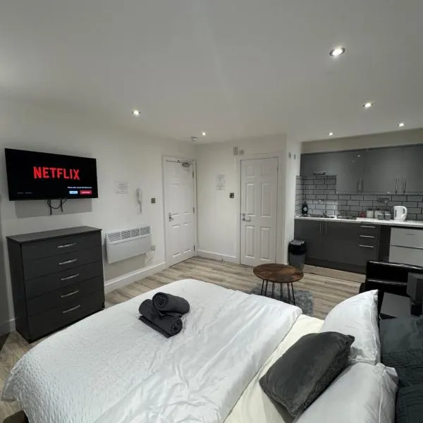 Restoa Stay Modern Studio WiFi Parking Ensuite, hotel in Neepsend