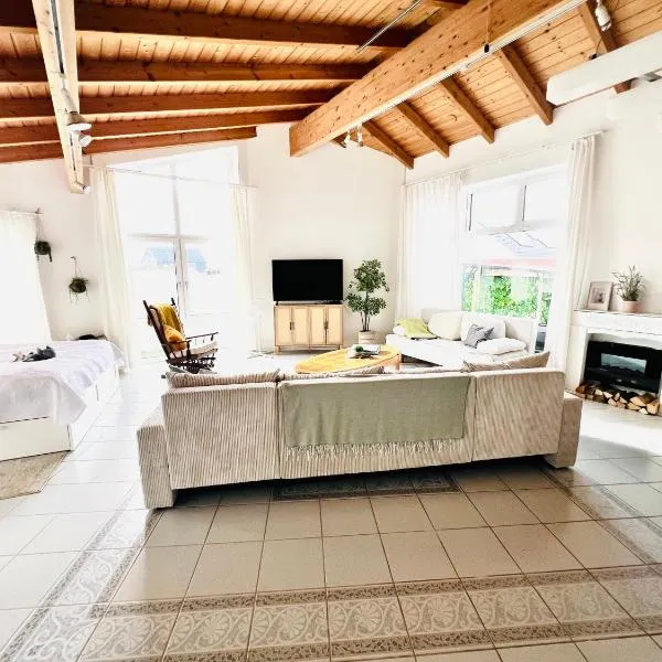 Welschwood Holiday Retreat with Sauna, khách sạn ở Gerstetten