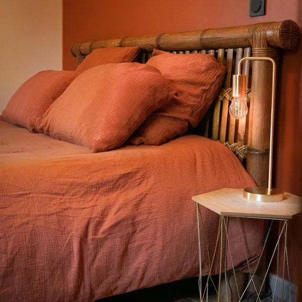 Ti Ana Chambre Terre de Madagascar, hotel em Évran