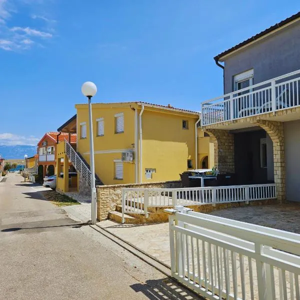 Dalmara Lucica Beach House, hótel í Vir