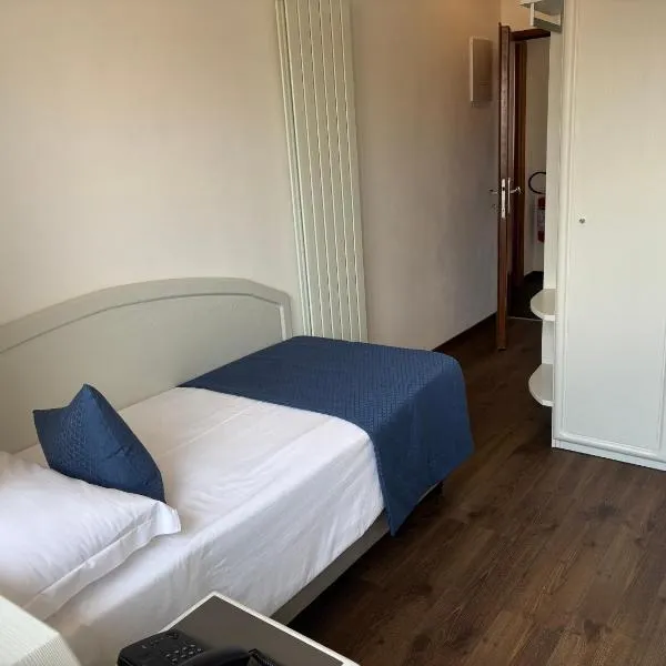 Albergo Cappello e Cadore, hotel v destinaci Belluno