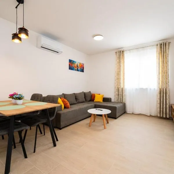 ColorsVibe Apartment, hotel u Trogiru