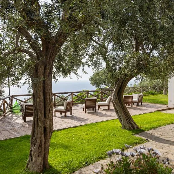 Casa Clementina Marciano, hotel v destinaci Massa Lubrense