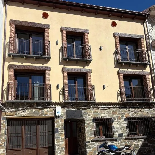 Apartamentos Rurales La Estrella, hotel v destinaci Casar de Palomero