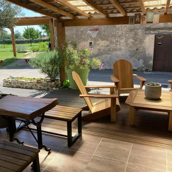 Dodo, Papilles et Guidons, hotel em Sécheras