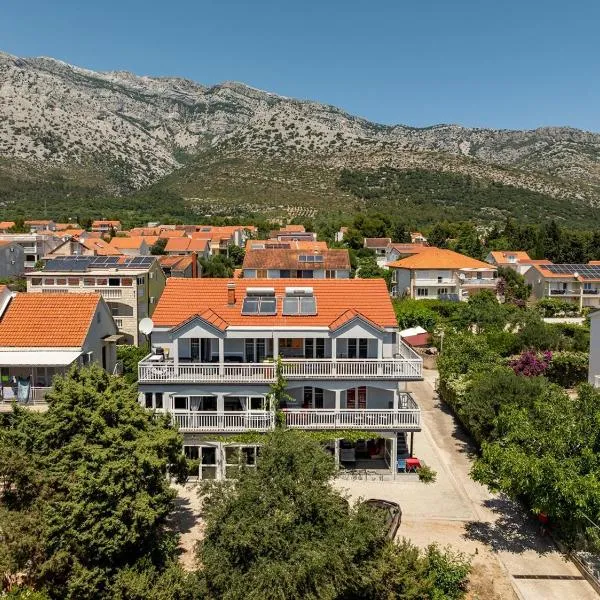 Villa Vrebac Badem on the Peljesac peninsula, hotel v destinaci Orebić