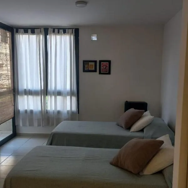 Monoambiente amoblado Río Cuarto, hotel in Río Cuarto