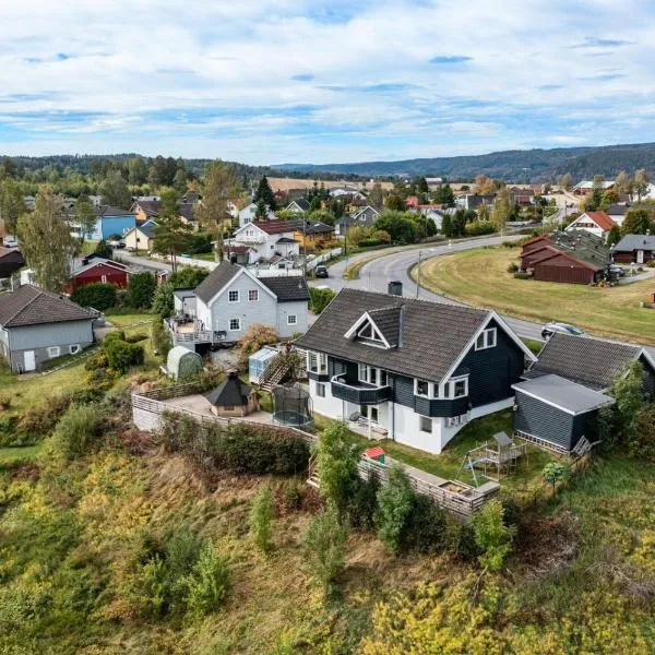 Only 25 minutes from Gardermoen Airport and 15 minutes from Lillestrøm, hotel Sørumsand városában