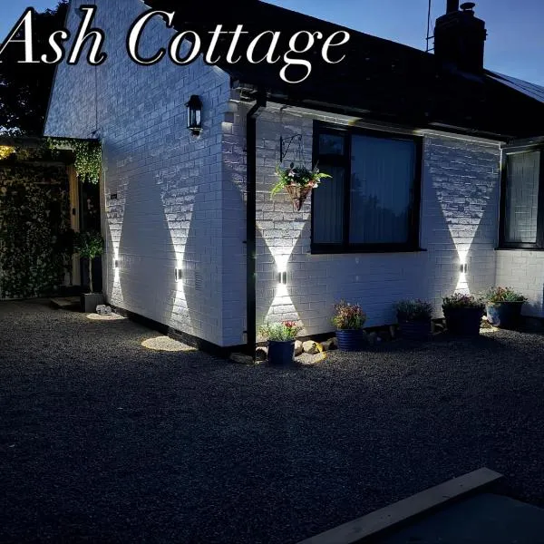 Tollerton में, होटल Ash Cottage
