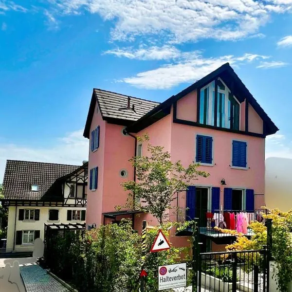 4 mins walk Thalwil Station, Free Parking, Historical, hotell sihtkohas Thalwil