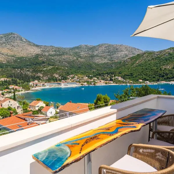 RITA - Charming 2-Bedroom Apartment with sea view, Slano, hotel in Slano