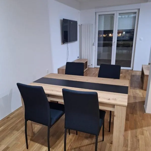 Apartman Centrala Lux, hotel in Pirot