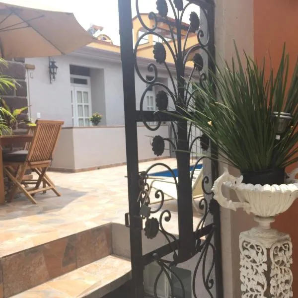 Suites colibri, hotel in San Miguel de Allende