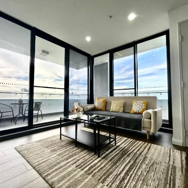 Sun-filled Apt w Stunning Open Views of Park&City, hotel v destinaci Sydney