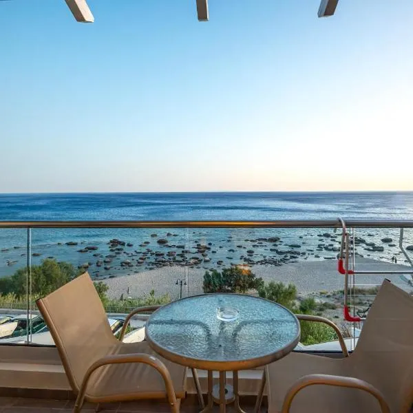 Creta Mare Hotel, hotel di Plakias