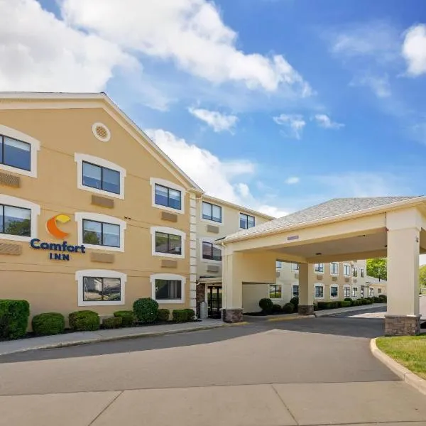 Comfort Inn River's Edge, hotel in Huron
