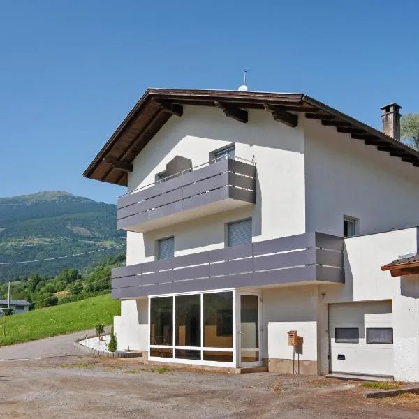 Schöneck, hotel v destinaci Sluderno