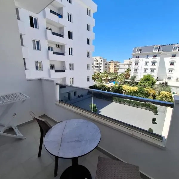 SeaBreeze Apartments, hotel in Golem