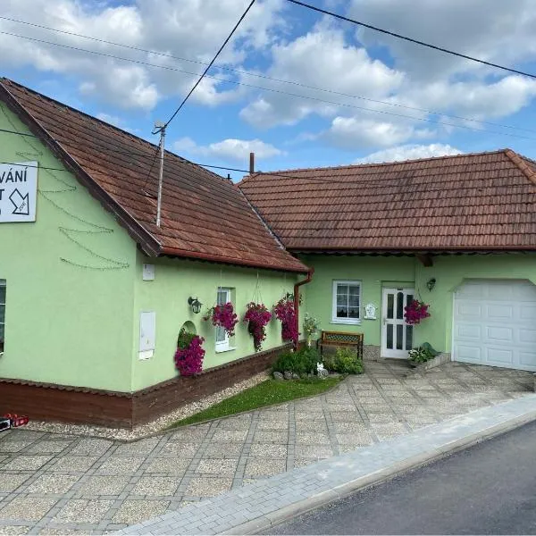 Apartmány Jedovnice, hotel di Jedovnice