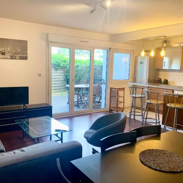 Appartement calme avec jardin, hotel in Bruges